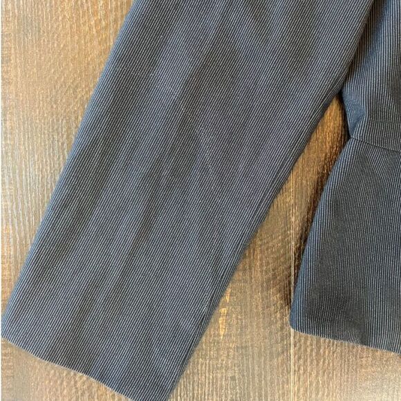 Calvin Klein Womens Black/White Pinstripe 2 Piece Blazer Suit With Skirt Size 14 - Picture 9 of 9